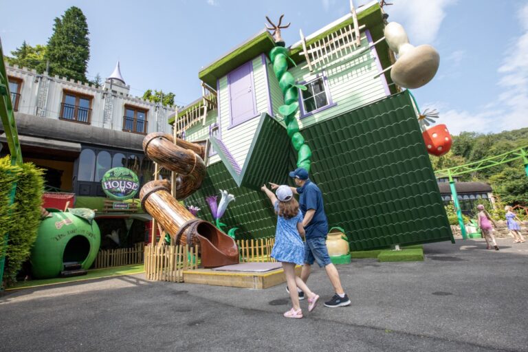 Gulliver's Kingdom Photos